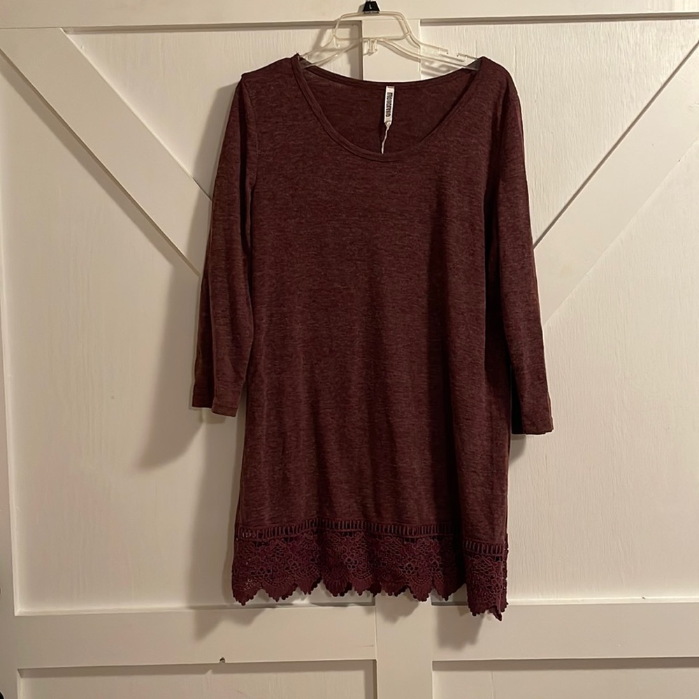 3/4 length top